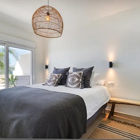 El Paseo - Gerenoveerd Met Zeezicht *