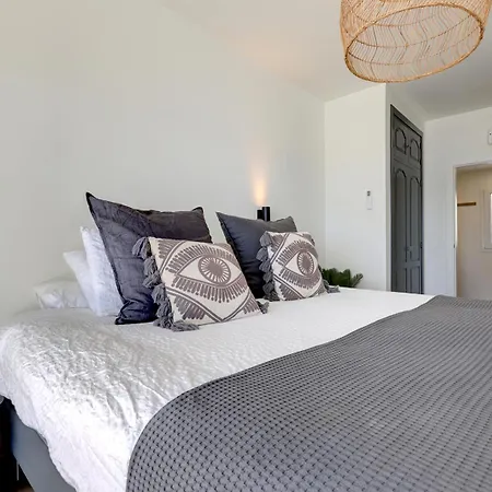 El Paseo - Gerenoveerd Met Zeezicht Appartement Estepona