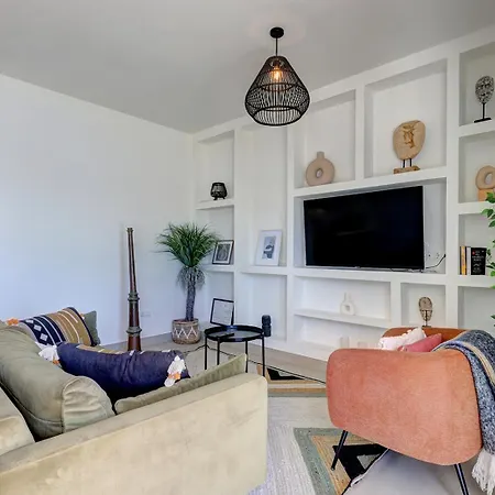 El Paseo - Gerenoveerd Met Zeezicht Apartment Estepona