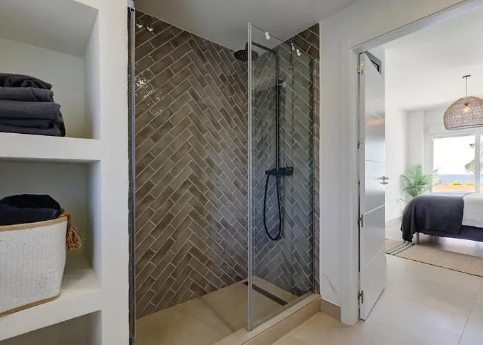 Apartment El Paseo - Gerenoveerd Met Zeezicht