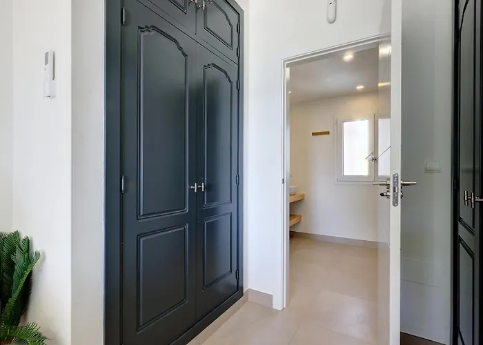 El Paseo - Gerenoveerd Met Zeezicht Estepona