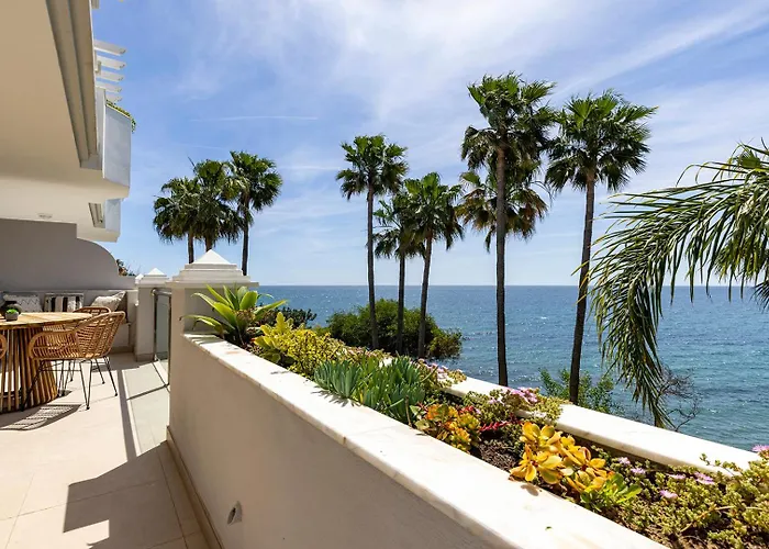 Apartment El Paseo - Gerenoveerd Met Zeezicht Estepona