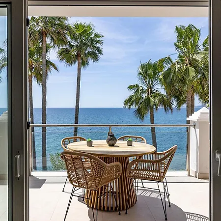El Paseo - Gerenoveerd Met Zeezicht Appartamento Estepona